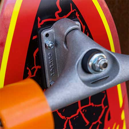 surfskate_debutant_santa_cruz_carver_flame_dot_shark_31.5_golden_coast_surfshop_skateshop_trucks